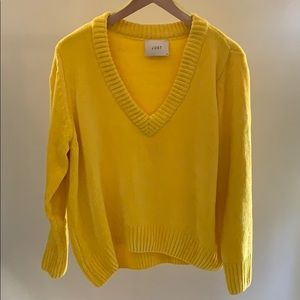 Yellow - very soft - Anthropologie knit sweater